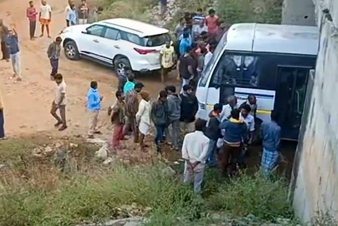 Four Hyderabad Rape Murder Accused Shot Dead By Telangana Police
